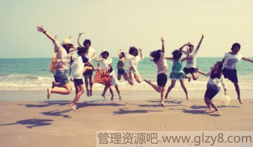 大桥和浪花