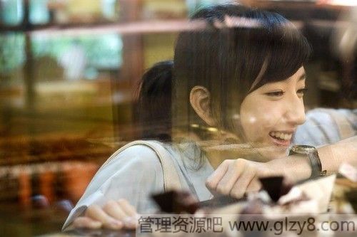 缼