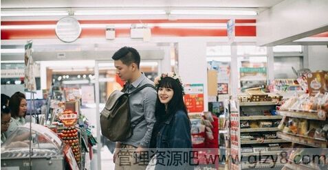 ֢롰־֢