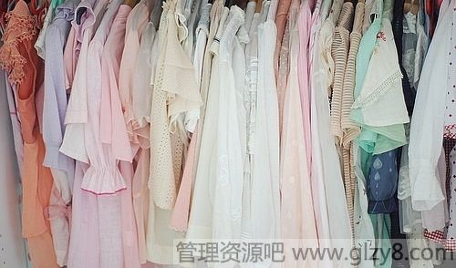 衣服上的污渍怎么洗