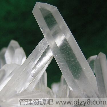 水晶和玻璃有什么区别