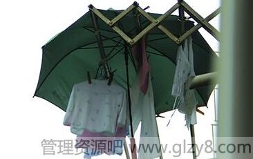 下雨天衣服不干怎么办？下雨天弄干衣服的方法