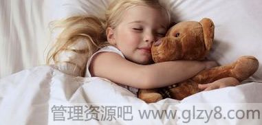 每晚睡眠不足8小时易致疾病