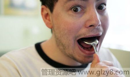 如何获知自己是否口臭