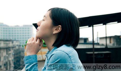 失恋女生伤感个性签名