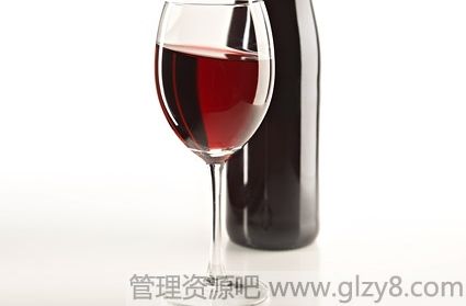 为什么都喜欢喝82年红酒