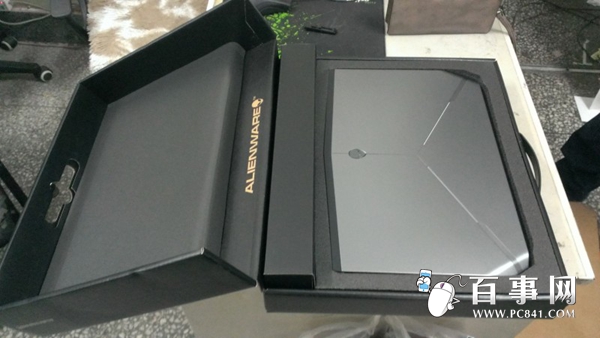 国行新alienware15开箱