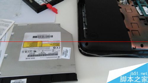 惠普HP Pavilion g4怎么添加固态硬盘？