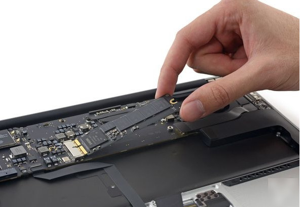 2015年款MacBook Air拆解图集