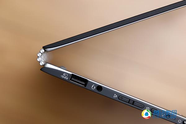 YOGA 3 Proת