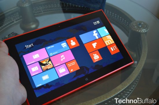 Lumia 2520外型出众硬件强大