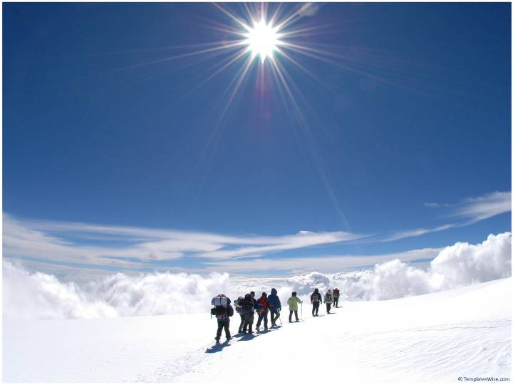 旅游ppt模板攀登超越雪山