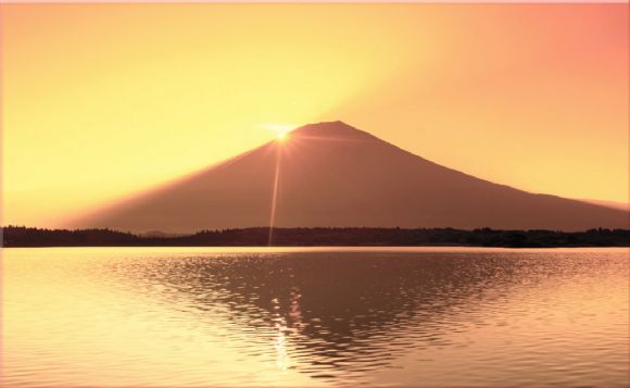 海岸线夕阳美景PPT背景图片